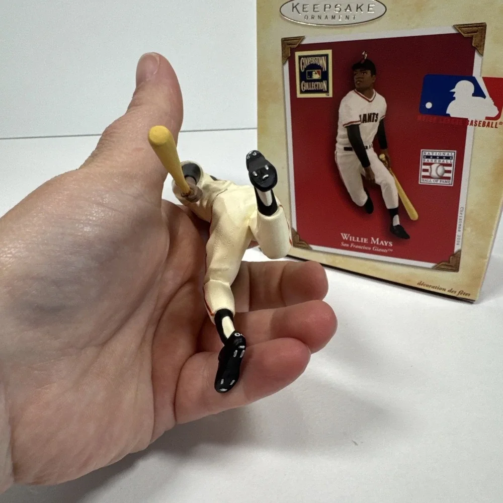 Hallmark Keepsake Ornament 2004 MLB San Francisco Giants Willie Mays